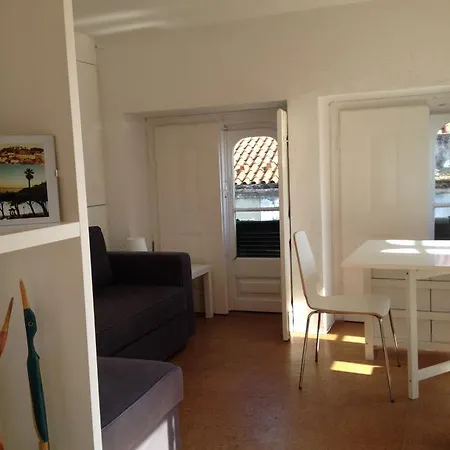 Principe Real Terrace Apartment Lisbon